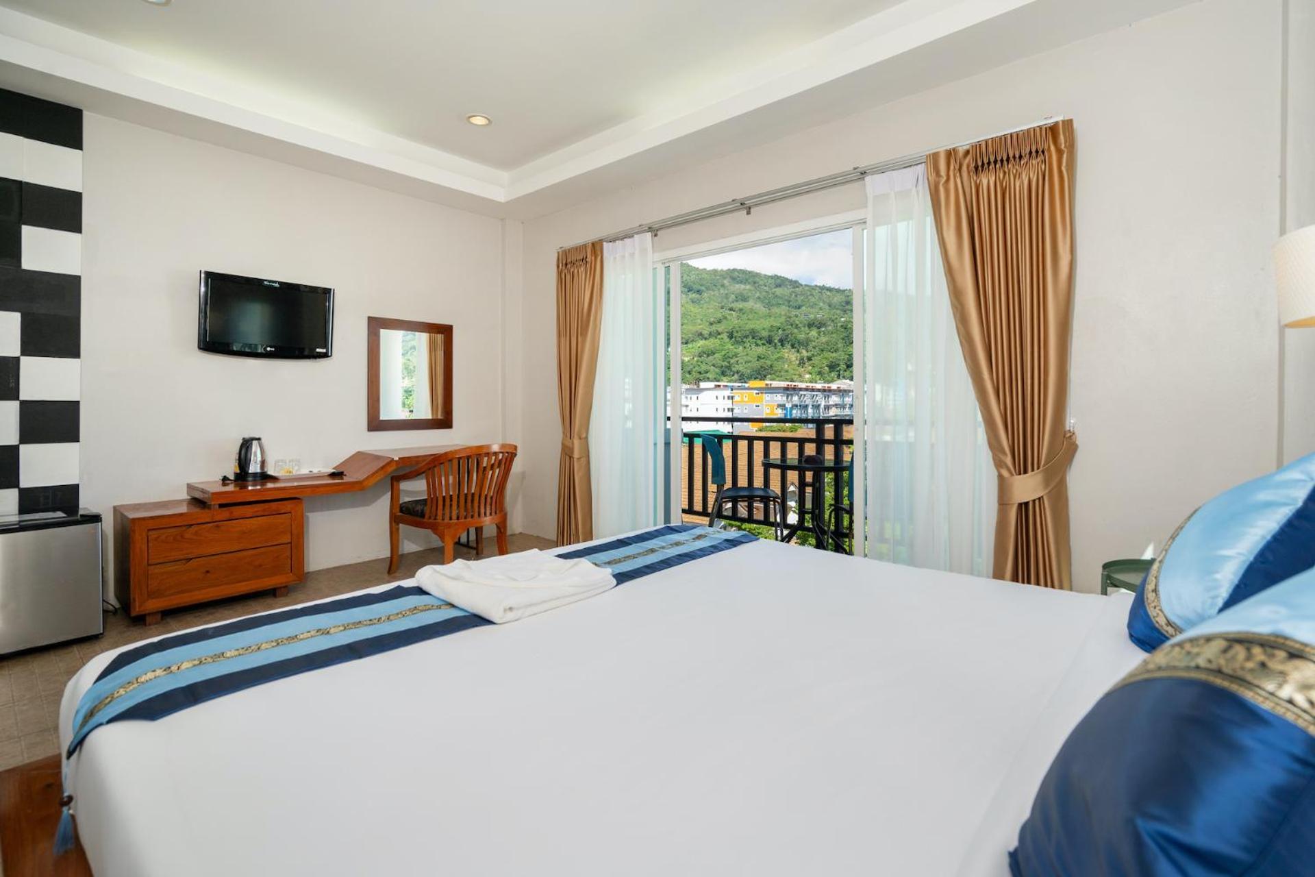 Memory 2 Hotel Phuket Bagian luar foto