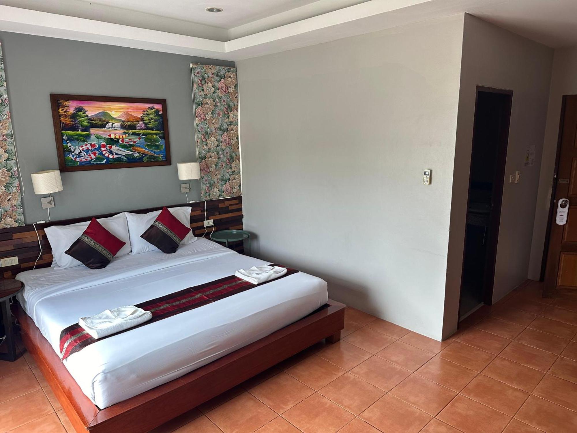 Memory 2 Hotel Phuket Bagian luar foto